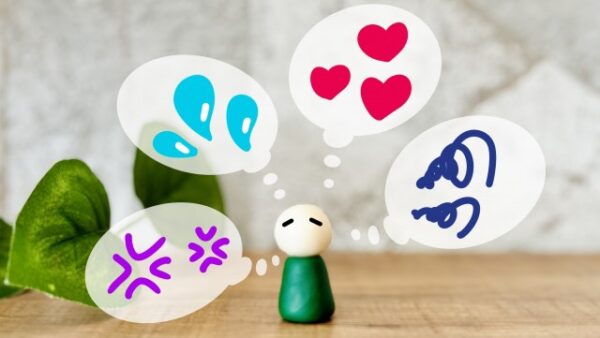 子どもの喧嘩は成長の証｜保育士が知っておきたい価値と保護者対応術